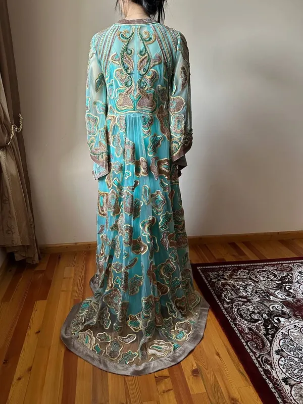 ansanbl sotiladi abaya  ko'ylak sharf diadema bor — фото 1