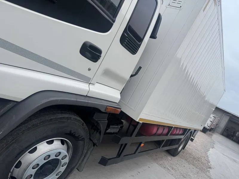 ISUZU 10 tonnalik — фото 4