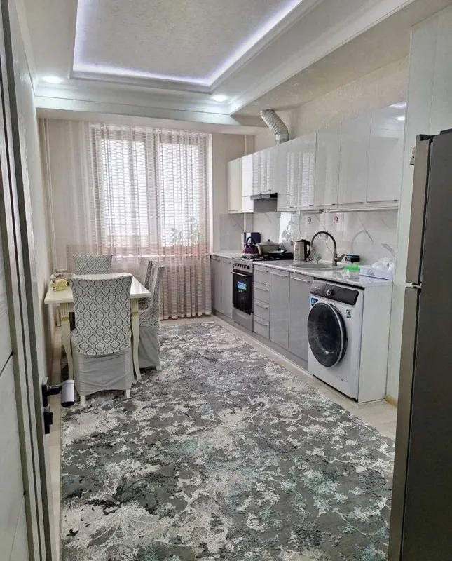 Сирочний сдаётся квартира сагбон баурум навастиройка 3 комнита 750$