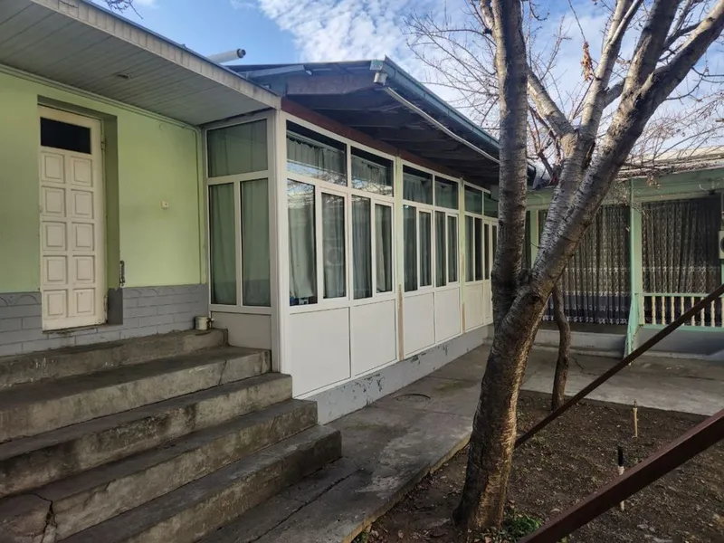 Срочно!!! Продается Комолон 6 Соток 8 та хона Фасад 17,8*33,7 — фото 5