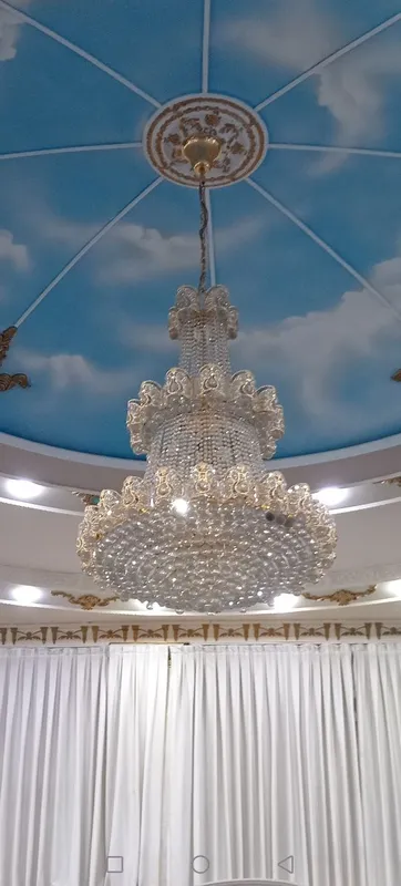 Шохона заллар учун катта люстра
