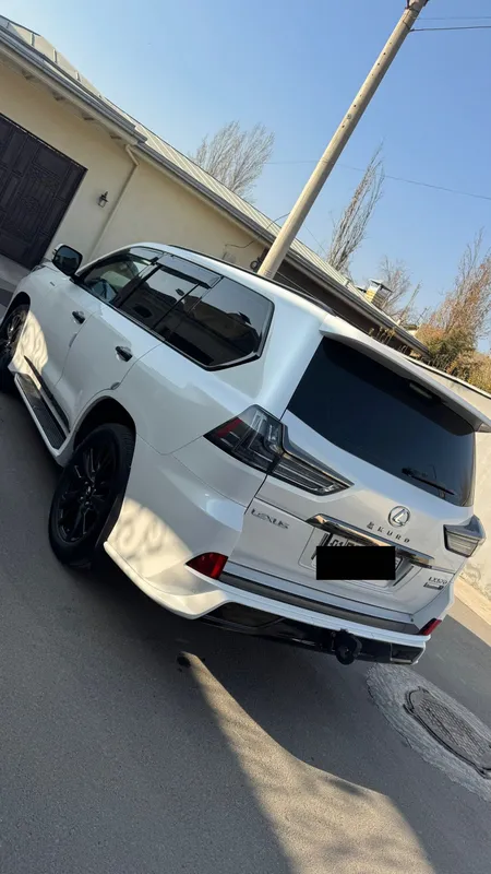 Lexus LX570 KURO. Black Edition. — фото 4