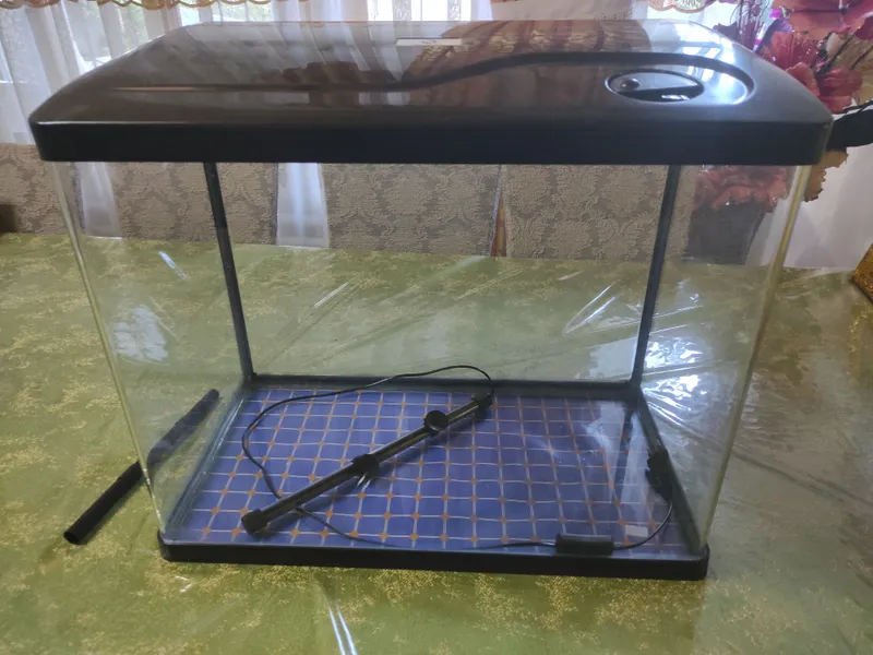 Akvarium bor bir hafta ishlatilgan