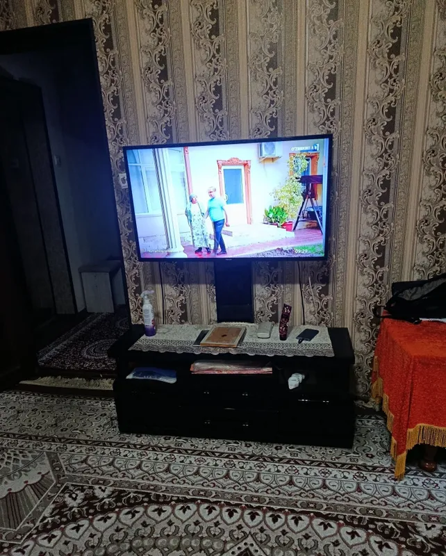 Продаётся телевизор 43 дюйма 1 Продаётся телевизор 43 дюйма 1