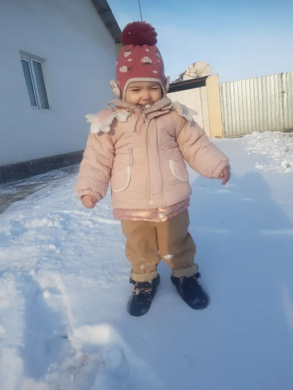 Kurtka sotiladi, axvoli yaxshi