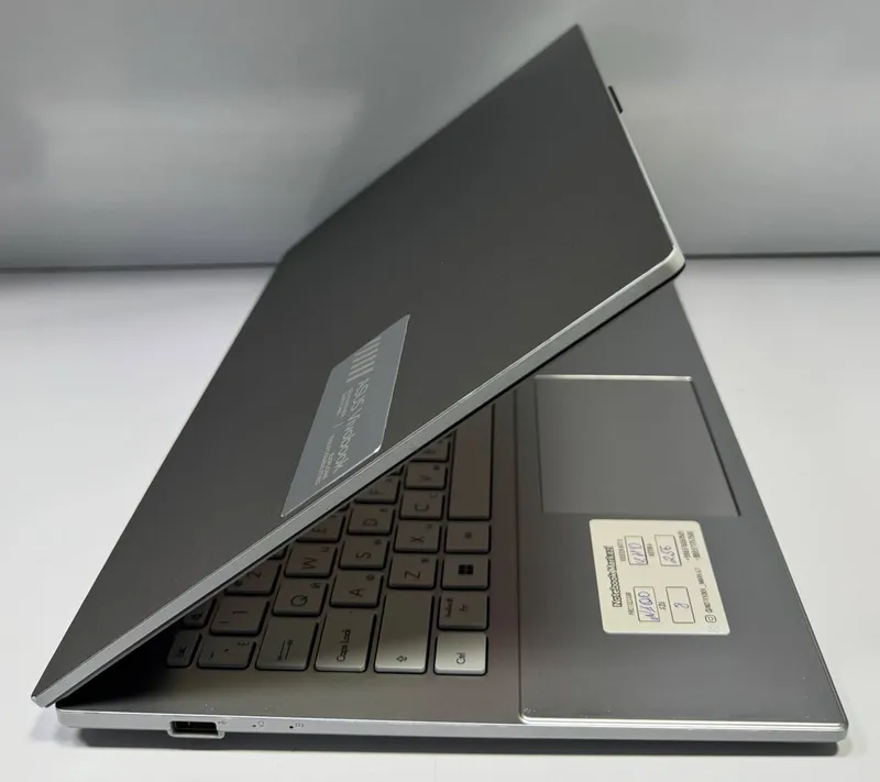 Ноутбук ASUS 5 Ноутбук ASUS 5