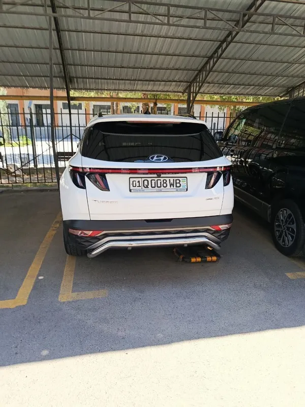 HYUNDAI Tucsan Full sotiladi SROCHNA 1 HYUNDAI Tucsan Full sotiladi SROCHNA 1