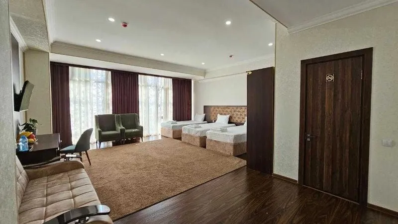 Продается гостиница 3200м2 готовый бизнес. Мирабадский р-н — фото 1