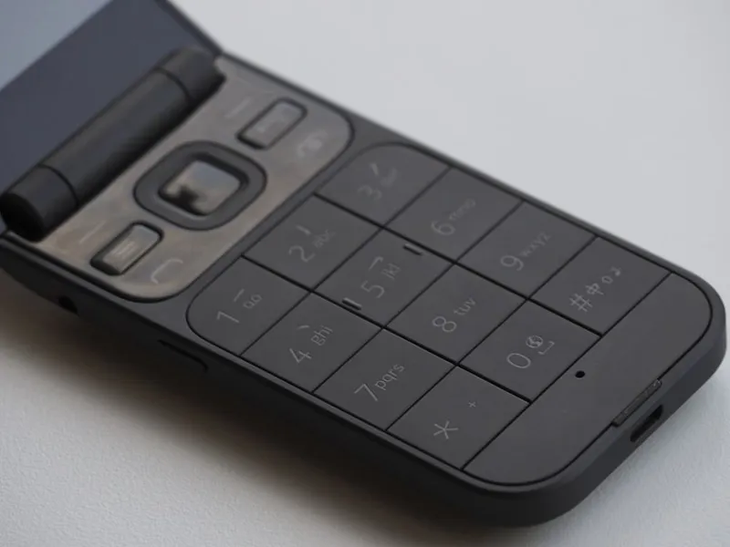 YENGI ! Nokia 2720 Flip *Dualsim | Dostavka ! 7
