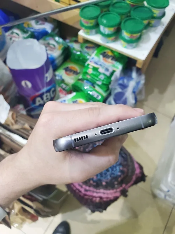 Samsung S23 Fe telefon — фото 3