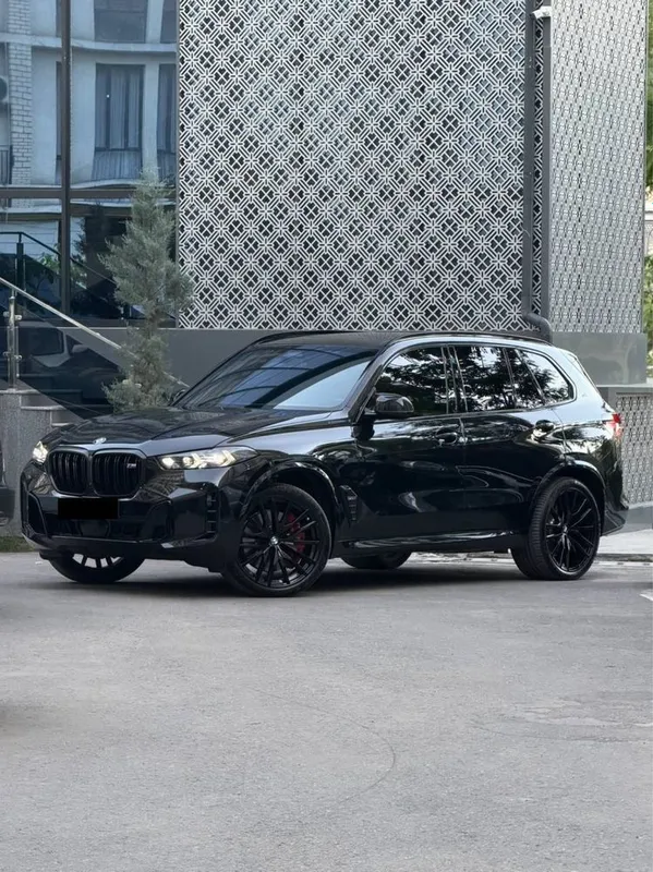 Bugun sotuvimizda BMW X5 M60 — фото 1
