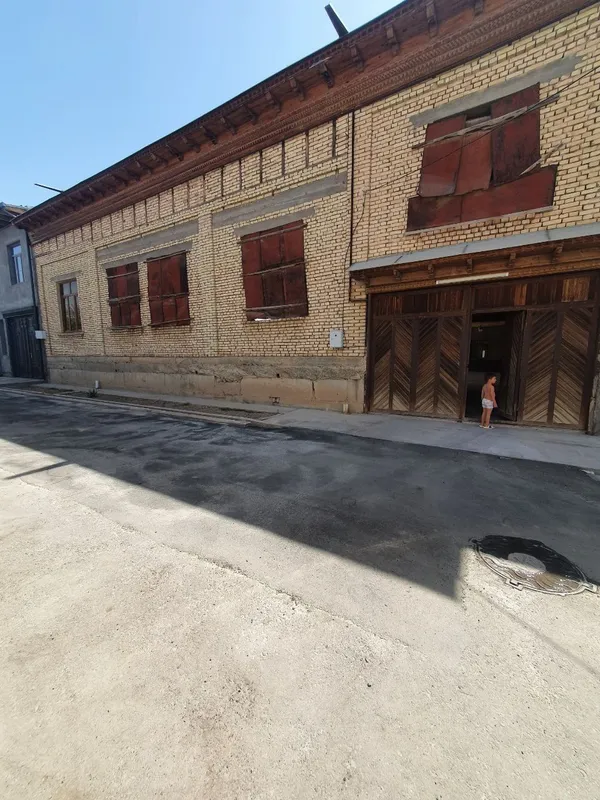 Hovli 6 sotiq sotiladi 1