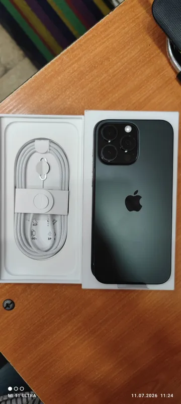 iPhone 16 Pro Max, Black Titanium, 256GB 1 iPhone 16 Pro Max, Black Titanium, 256GB 1
