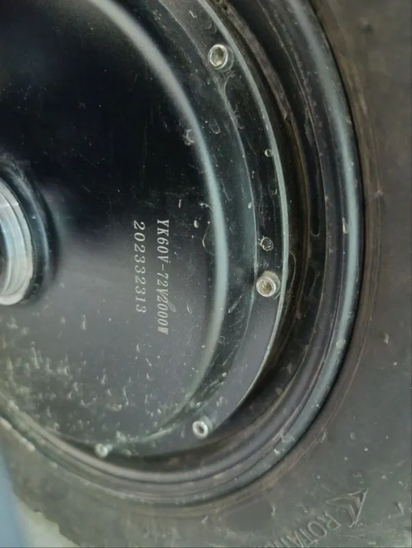 Tesla elektr skuter sotiladi 2