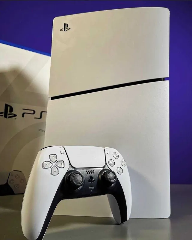 PLAY STATION 5 slim Digital va Ps 5 pro 4