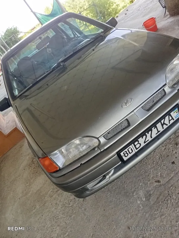 Lada_Samara .2009.holati yaxshi. 4 ta yangi balon qoʻyilgan.Metani bor