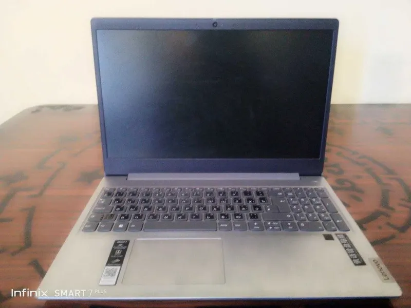 Ноутбук Lenovo i-3 4 Ноутбук Lenovo i-3 4