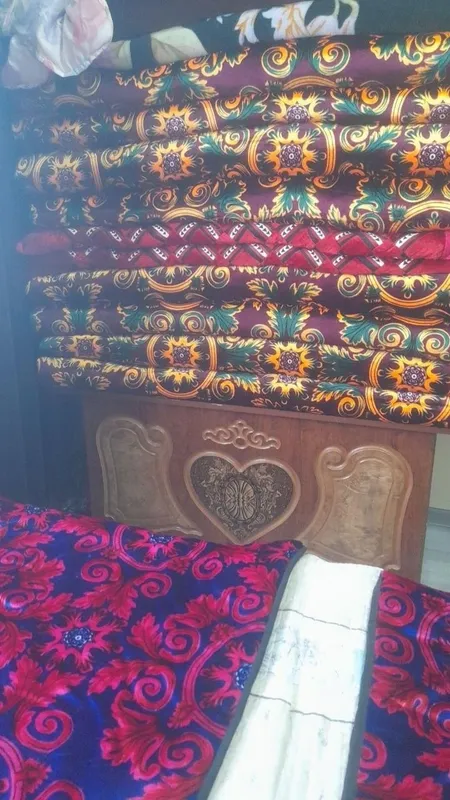 Sandiq, ko'rpa toshak