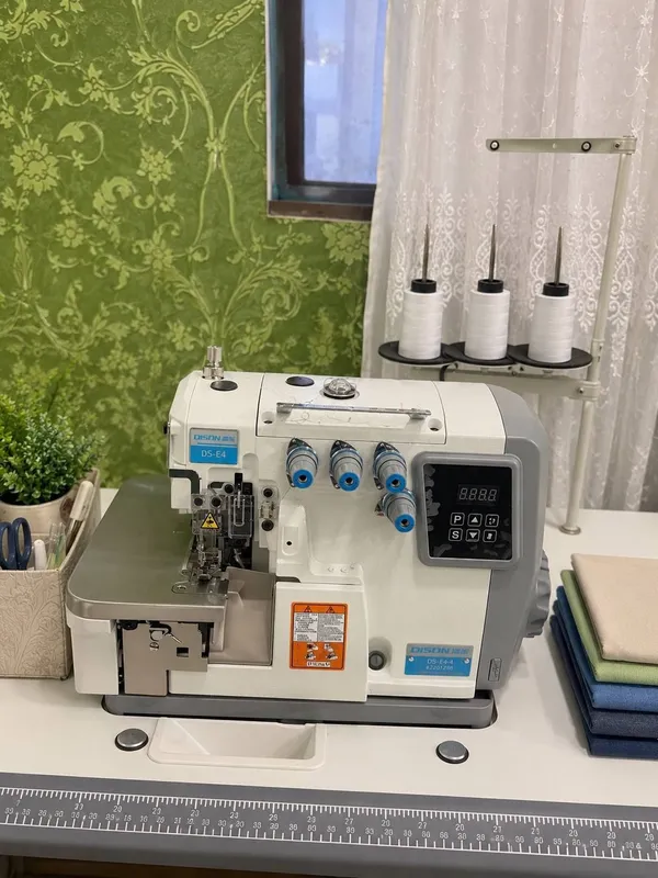 DISON DS-E4 4 ipli sanoat overlock mashinasi