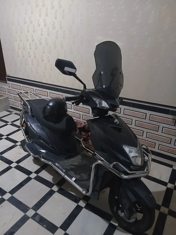 Skuter sotiladi yangi pul kerakligidan sotilyapti — фото 1