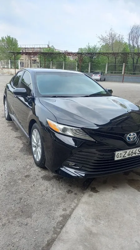 Toyota Camry 2021 — фото 5