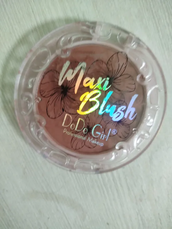 Румяна "Maxi Blush" 1