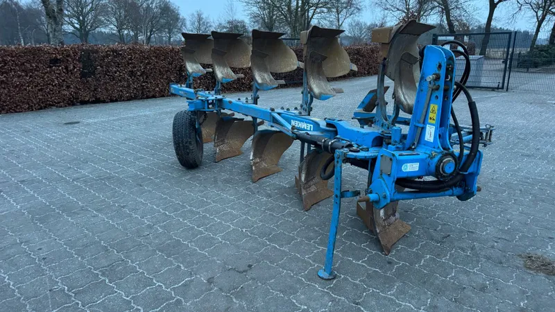 Omoch, Lemken Europal 7 Pflug, John Deere, Claas Arion — фото 1