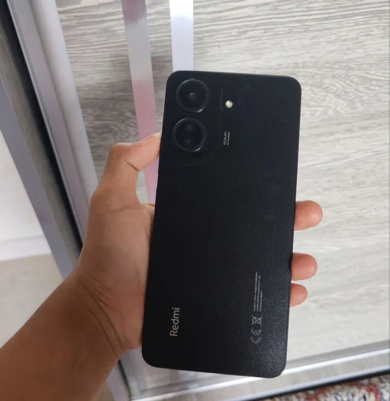 Телефон Redmi 13C, работает хорошо, б/у 2