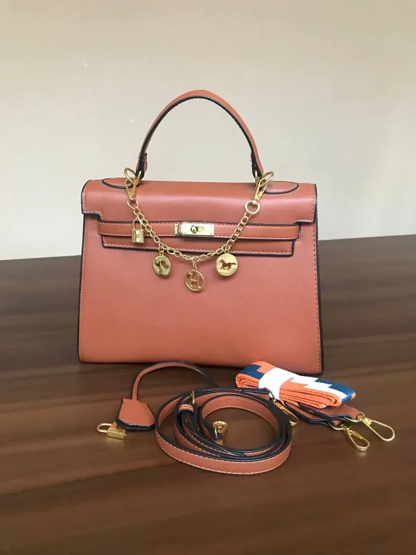 Hermès sumka 2 3 marta tutilgan, uzun remeni bor — фото 1
