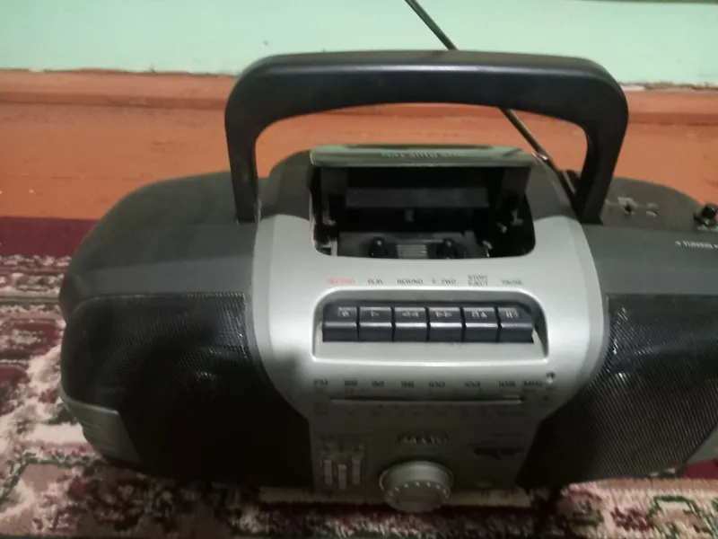 Магнитола Sanyo японоя — фото 1
