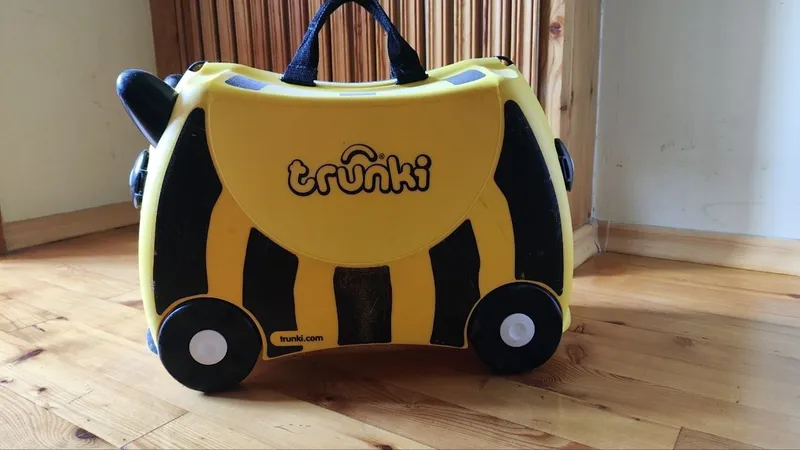 Детский чемодан для вещей Trunki