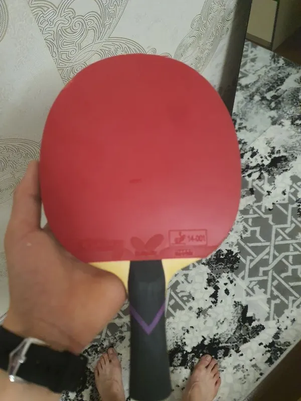 Stol tennis rakatka sotiladi