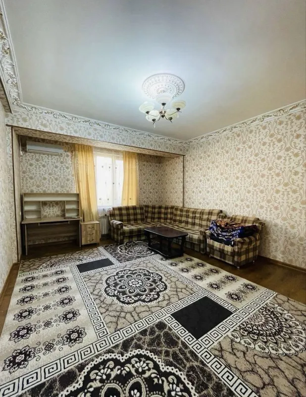 Arenda kvartira novastroyka Yunusobod 18 kvartl 3 xona sharoitlari bor 2