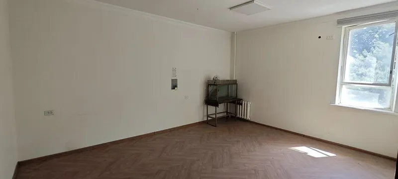 Офисы 19,15 и 50м2 на Чиланзаре Цкв 2