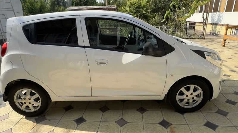 Spark 56.000 km yurgan 6.300$ 7