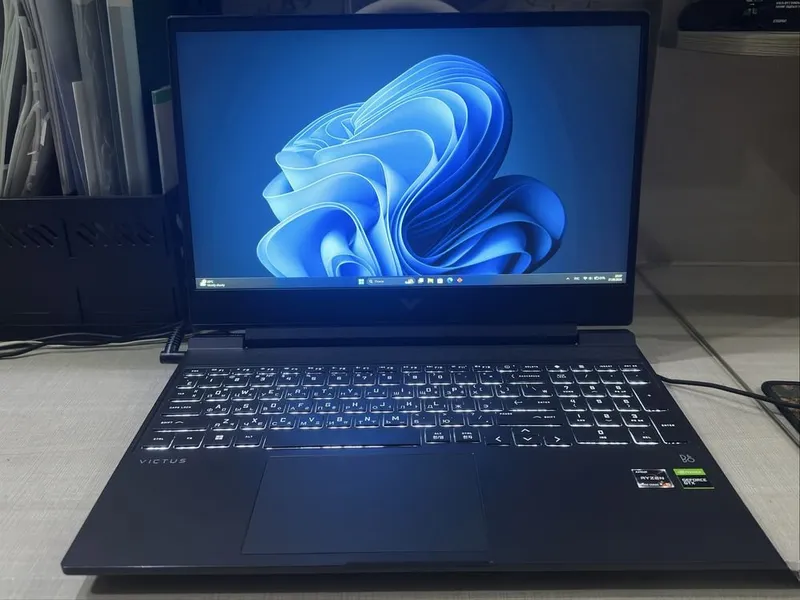 Hp victus gaming 1 Hp victus gaming 1