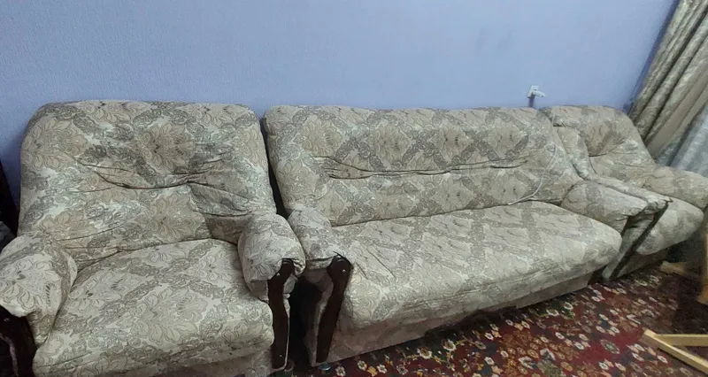 Divan Kreslolari bilan sotiladi ustiga cheholiyam bor