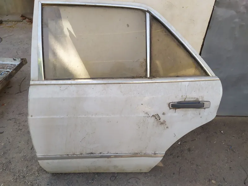 Mersedes запчасти W 126 3