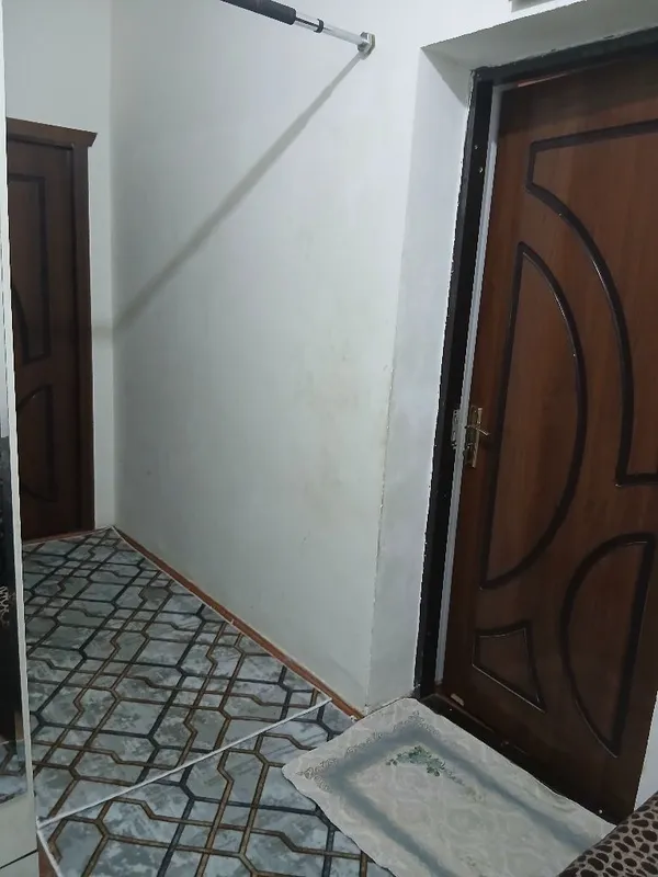 Mujiza restarani oldidan 2 xonalik uy — фото 3