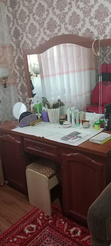Yotoqxona garnituri sotiladi 3 Yotoqxona garnituri sotiladi 3