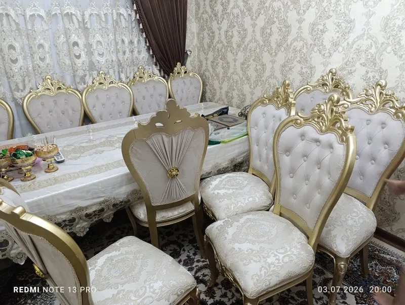 Продаётся стулья, стол в падорок. Стуллар сотилади, стол совга 2 Продаётся стулья, стол в падорок. Стуллар сотилади, стол совга 2