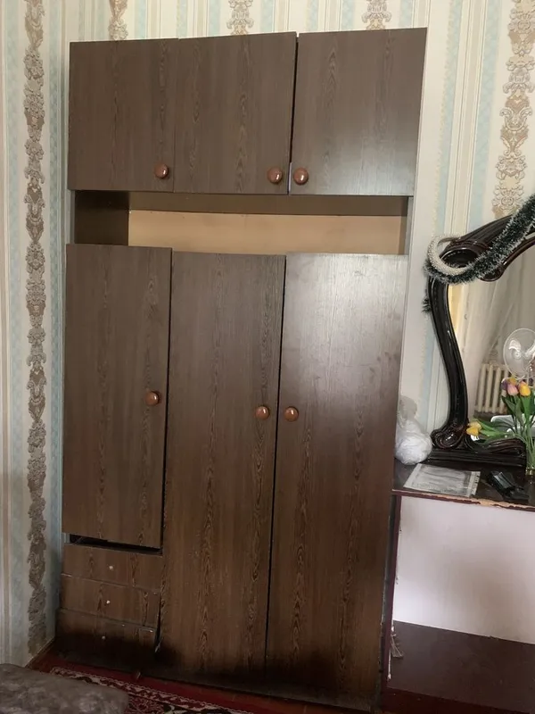 Продам шкаф срочно отдам в хорошем состоянии