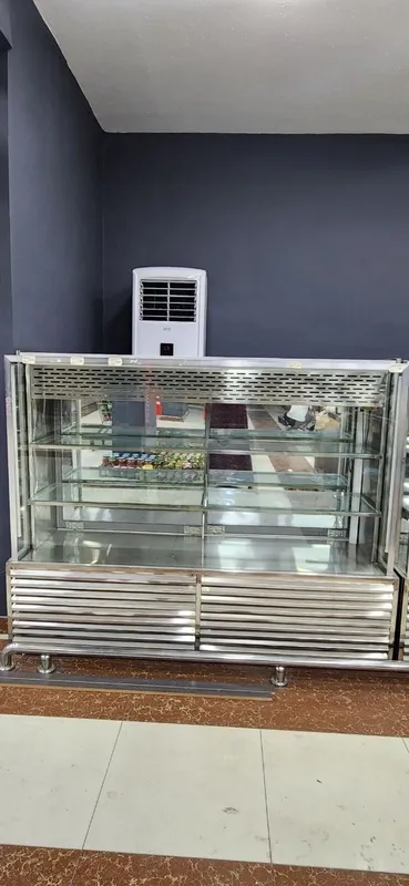 Super market uchun kerakli uskunalar arzon narxlarda sotiladi. 1