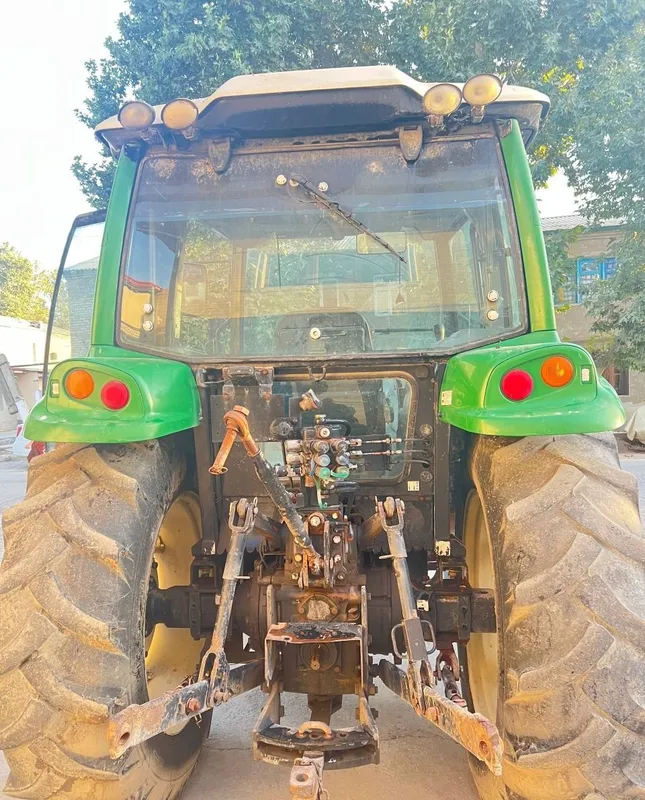 Трактор LS Plus 100 4 Трактор LS Plus 100 4