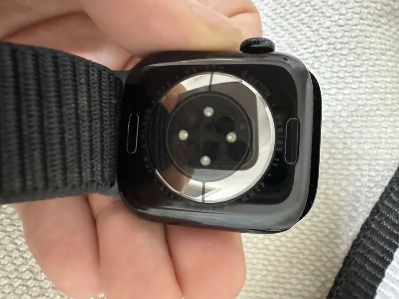 Apple wacht sotilad narx 270 2 Apple wacht sotilad narx 270 2