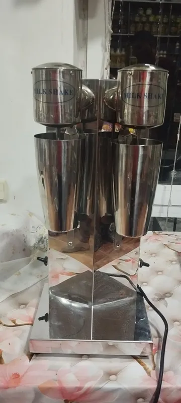 Kokteyl aparat sotiladi oladiganlar boʻlsa kelishamiz
