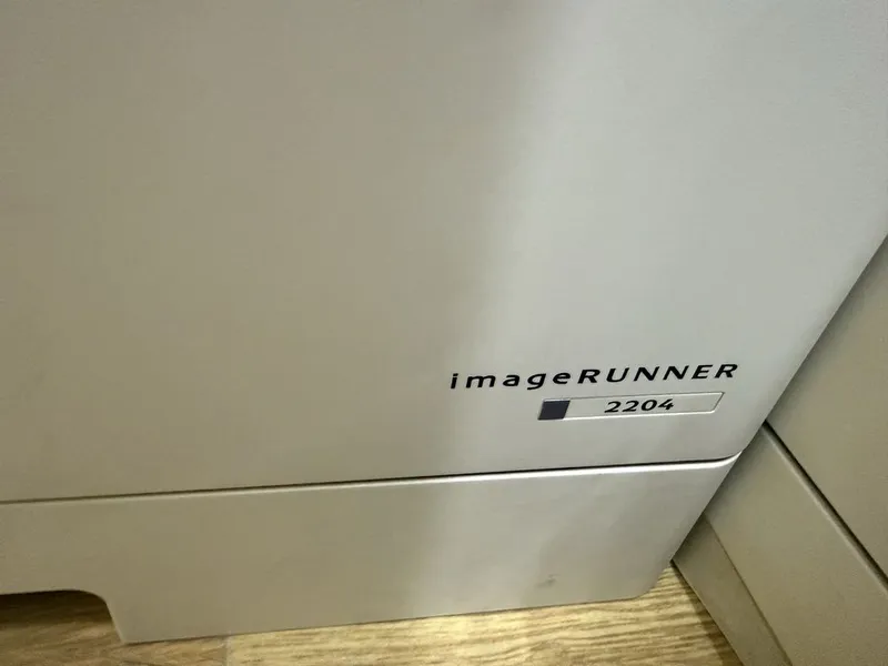 Срочно продётся А3 чёрно-белый принтер Canon IR2204 2 Срочно продётся А3 чёрно-белый принтер Canon IR2204 2
