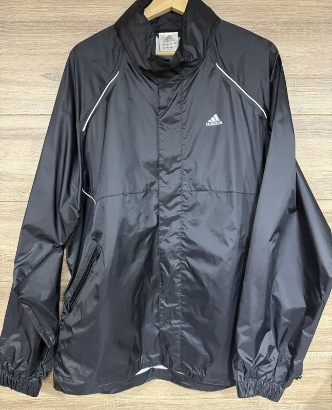 Poyga vazni uchun Adidas L kurtkasi 1 Poyga vazni uchun Adidas L kurtkasi 1