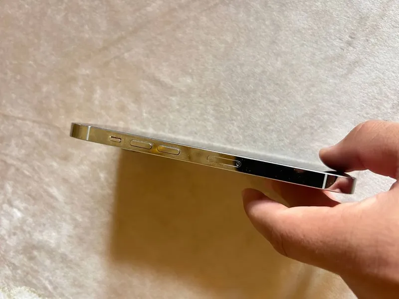 IPhone 14 pro White 2 IPhone 14 pro White 2