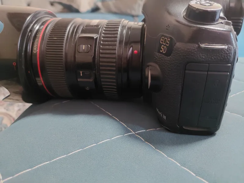 Фотоаппарат Mark 3 (профессиональный) 3 Фотоаппарат Mark 3 (профессиональный) 3
